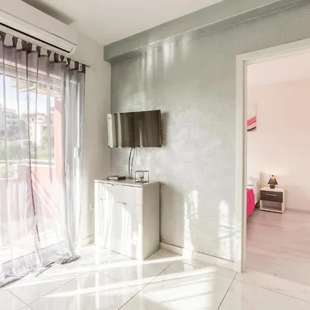 Amazing In With Wifi Apartment *